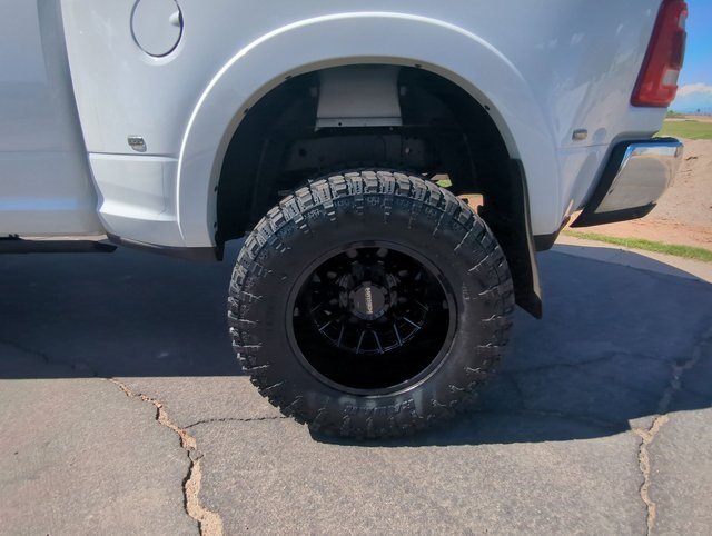 Gallery image 14 for 2024 Chevrolet Silverado 2500HD LT